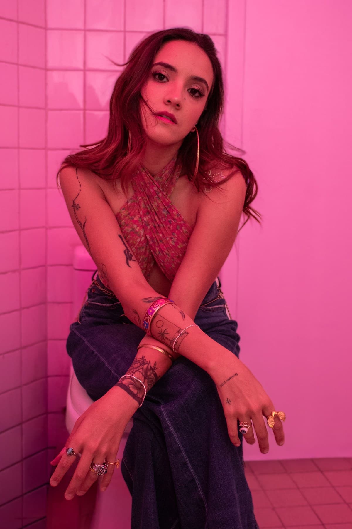 Danni Moreno — fotografía de estudio, 2026